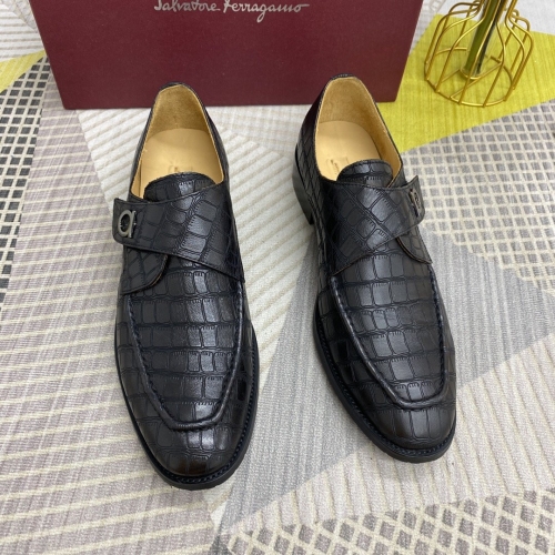 No. 60806 Ferragamo size 38-44