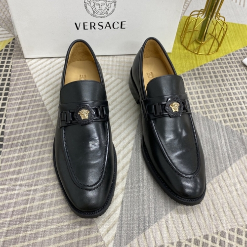 No. 60811 VERSACE size 38-44