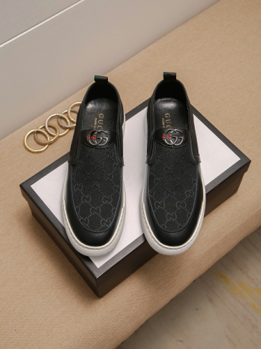 No. 60915 GUCCI size 38-45