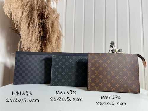 No.20744 LV N41696 M61692 M47542 26.0 x 20.0 x 5.0 cm, M47544 19x 15cm, M47546 15.0x10cm Pochette Voyage