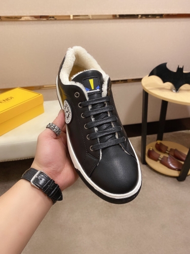 No.61168  FENDI size 38-44