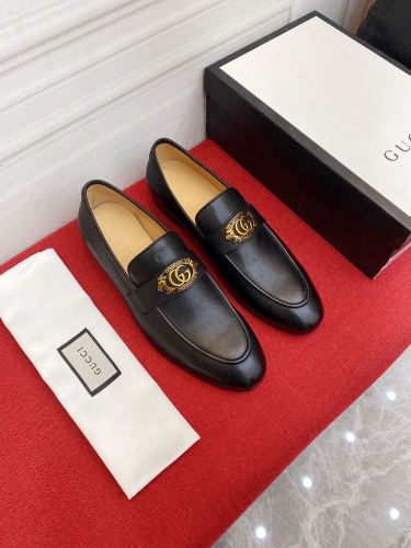 No.61281  GUCCI  2021 size 38-44