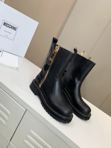 No.61948 Moschino 2021 size 35-42