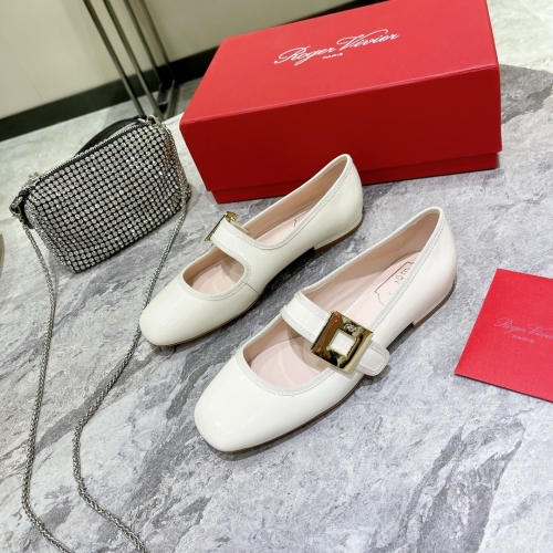 No.62049 ROGER VIVIER 2021 size 35-40