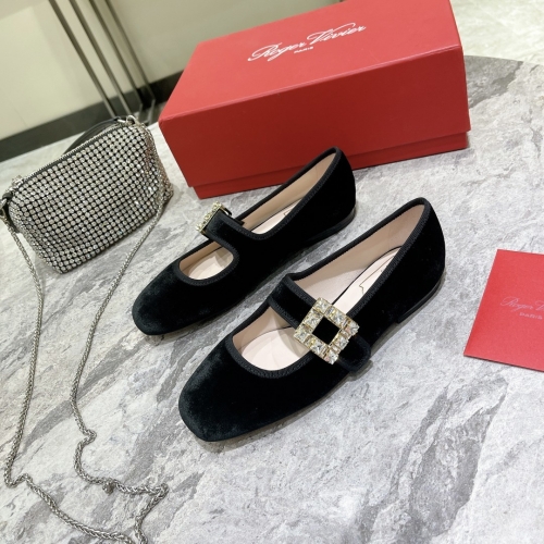 No.62051  ROGER VIVIER 2021 size 35-40