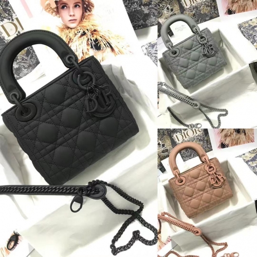 No.50161 50160 50159 63877 Dior M0564 17 x 15 x 7cm Ultra matte Lady dior 17 三格 同色 链条肩带 磨砂 绒里