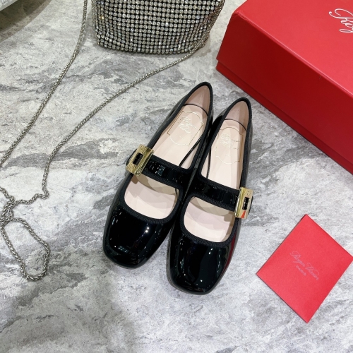 No.62048 ROGER VIVIER 2021 size 35-40