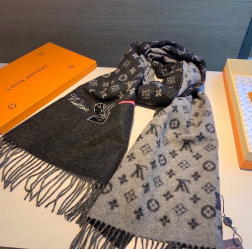 No.90071 Scarves and shawls 2021 LV Cashmere