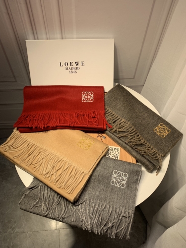 No.90181 Scarves and shawls 2021 LOEWE  180*30cm  50% cashmere, 50% lamb hair