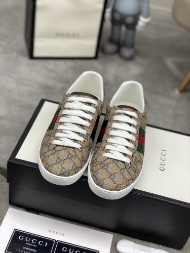 No.62158  GUCCI  sizeWomen's35-40 Men's39-44