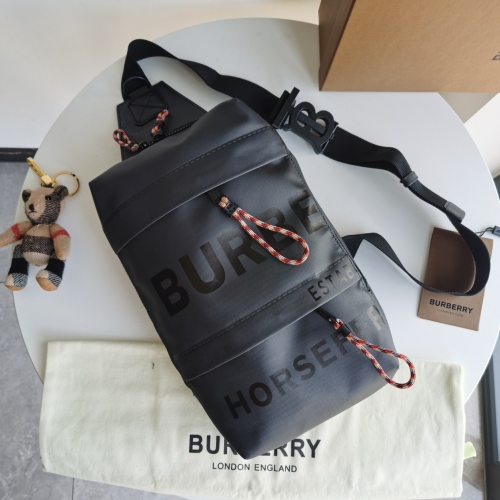 No.51046 BURBERRY  22 x 7.5 x 34 cm  Waterproof canvas