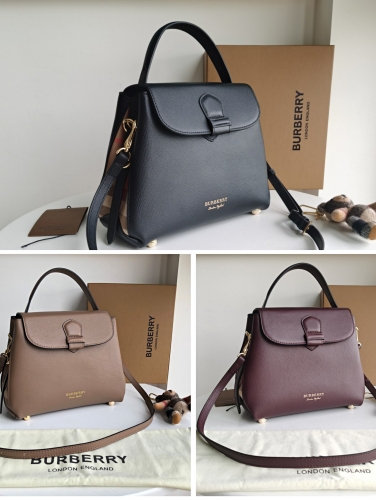 No.51053 BURBERRY 6151  26 x 12 x 21cm  Full grain leather