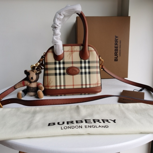 No.51102 BURBERRY  17*22cm Mediaeval series, Shell Handbag