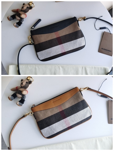 No.51093 BURBERRY 39754  26 x 16.5CM  Imported linen with cowhide on top