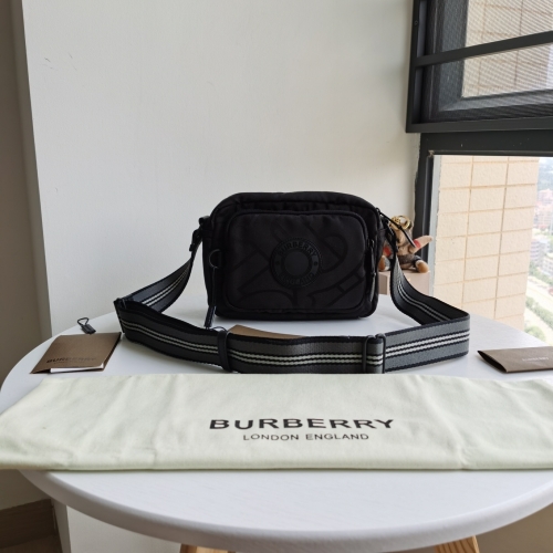 No.51152 BURBERRY  28*15*9cm Men’s print camera bag