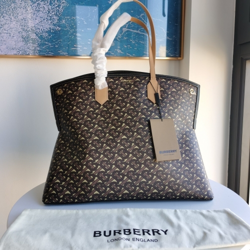 No.51173 BURBERRY 46 x 21.5 x 35cm    Seldi handbag