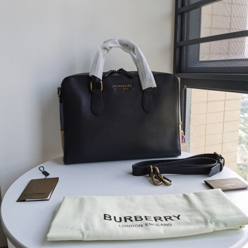 No.51158 BURBERRY  40755292   38*9*28cm  Men’s briefcases, imported leather with original waterproof plaid cotton material