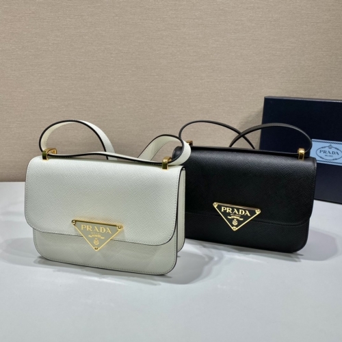 No.52498  1BD320  22*16*6cm Stewardess bag, imported cross grain leather + unique triangle mark