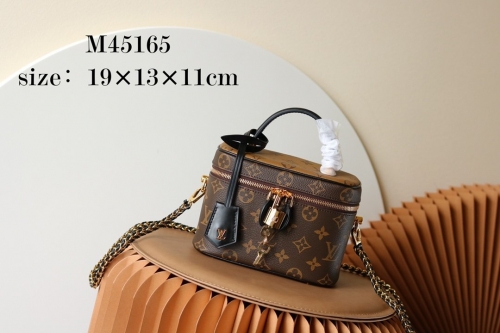 No.53276  M45165   19*13*11cm   Vanity small handbag, makeup bag Monogram + Monogram reverse canvas