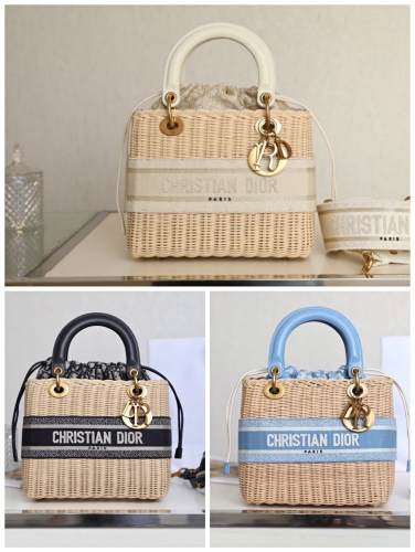 No.53324   24 x 20 x 11 cm  Lady Dior, woven by wicker, ZP grade, with oblique printed drawstring zipper pocket inside