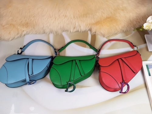 No.53428   25.5*20*6.5cm  Saddle bag, grain cow leather, rainbow color hardware accessories