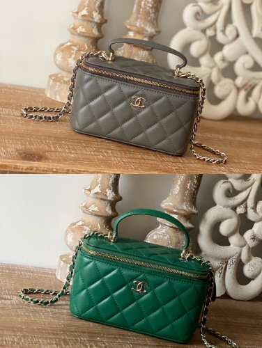 No.53429    81211    02851   9.5*17*8cm   Large chain cosmetic bag,