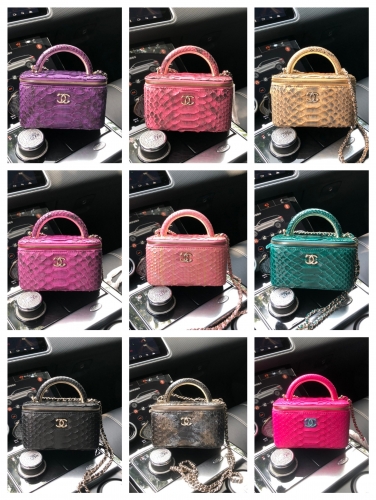 No.53475   12.3*19.2*3.5cm   Cosmetic bag, imported python skin