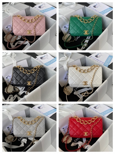 No.53509      AS3365    17*8.5*11.5cm   AS3366    20*9*13.5cm    AS3367   23*10*15.5cm   22A classic diamond plaid flap bag, lambskin