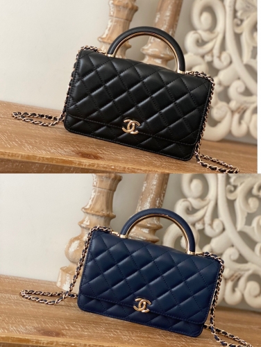 No.53583   81207    02854  19cm   2022 Chanel stewardess bag