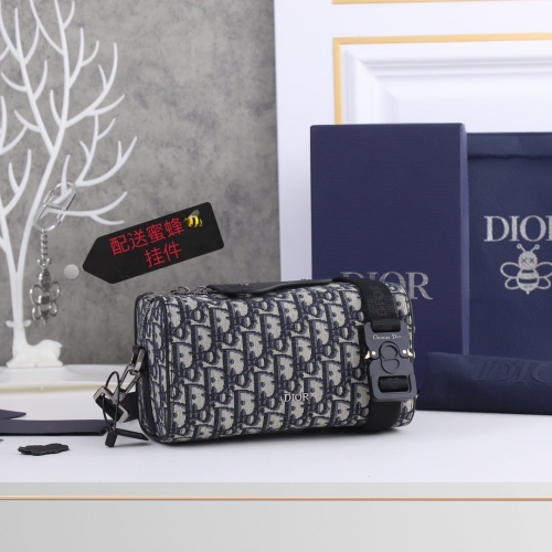 No.53569   1ADPO249YKY_H27E    22*10.5*12.5cm   Dior Lingot 22 handbag, beige and black Oblique printed fabric