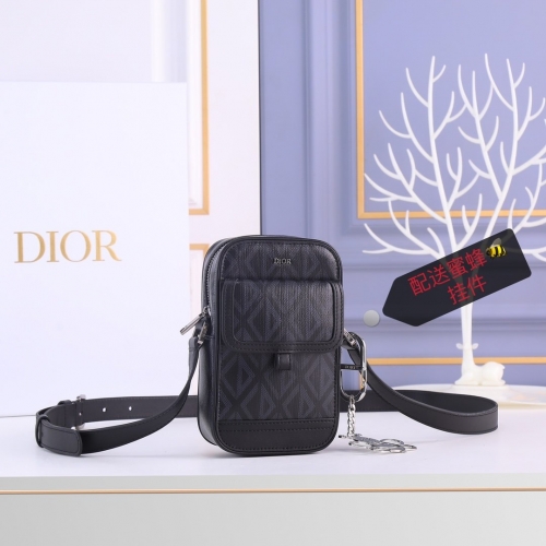 No.53652   2ESCA415CDP_H43E    11*19*5cm   Dior Hit the Road handbag, black canvas CD Diamond pattern