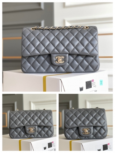 No.53796  13.5*17*8cm 12.5*20*6cm 15.5*25.5*6.5cm 22A Authentic platinum edition, CF series, imported lambskin from the original factory