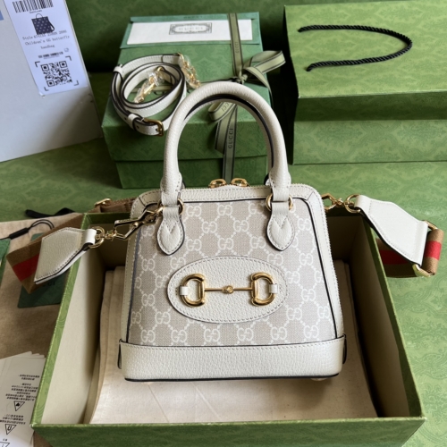 No.53946   677212   20*19.5*7.5cm  Fashion series, horse buckle 1955 series GG mini handbag, off white/off pvc