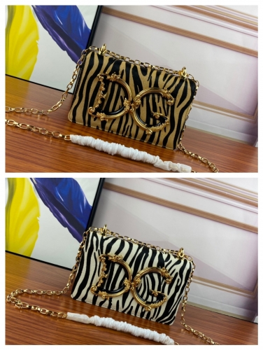 No.53999    BB6315 21*4*15cm  Cross body bag made of original order, imported raw material cowhide zebra pattern