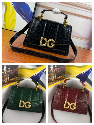 No.54002   6538   4156   27*18*8cm   Crossbody bag, imported cowhide crocodile pattern,