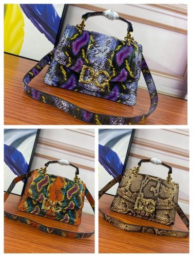 No.54003    6538   27*18*8cm  Cross body bag, imported cowhide snake pattern