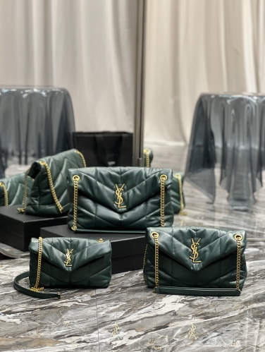 No.54063   620333   23*15.5*8.5cm   577476   29*17*11cm   577475-1   35*23*13.5cm Quilted lambskin bag,  dark green with gold buckle