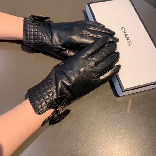 No. 90515   Chanel size M L Touch screen sheepskin gloves