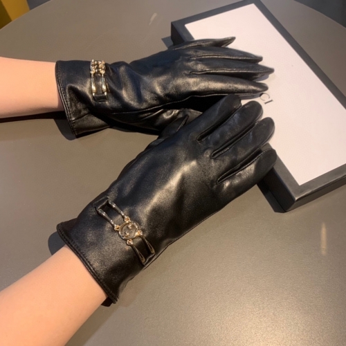 No. 90518  Gucci  size M L Touch screen sheepskin gloves