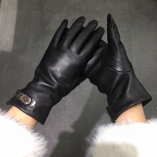 No. 90569   Hermes  size: M L Sheepskin gloves, 100% imported lambskin inner cashmere