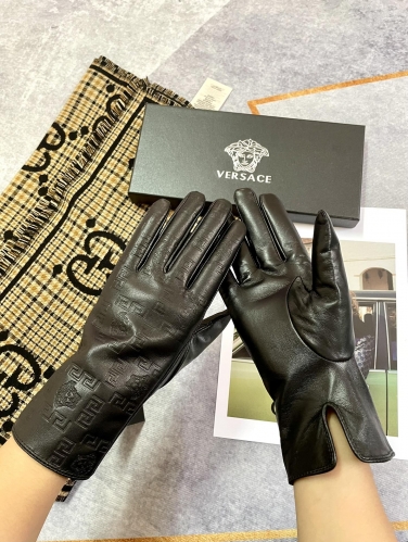 No. 90556   Versace   size:M L  Sheepskin gloves, 100% imported lambskin inner cashmere