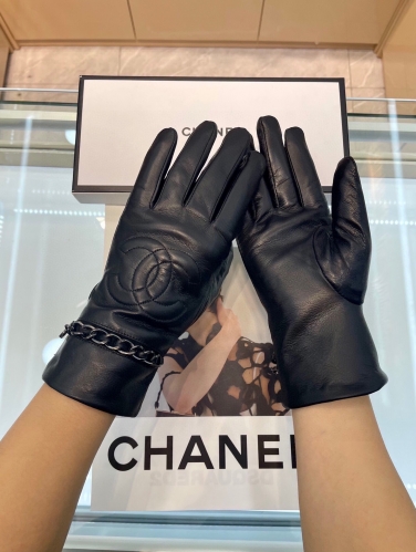 No. 90573   Chanel  size: M L Sheepskin gloves, 100% imported lambskin lining, sheep silk lining