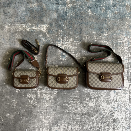 No.54845   700457   30*21*7.5cm   602204   25*18*8cm   658574   20.5*14*5cm  Gucci Horsebit mini saddle bag series, brown/pvc original leather