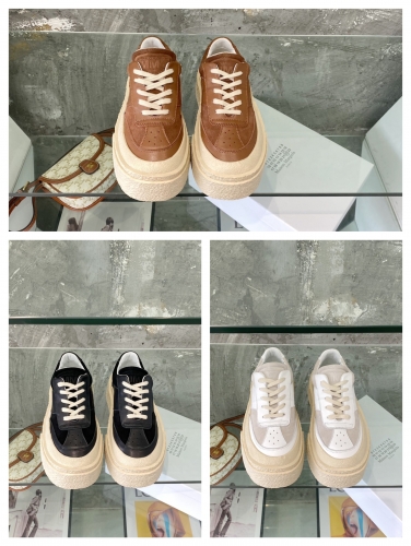 No.62947  size 35-40 MM6 Magera sneakers