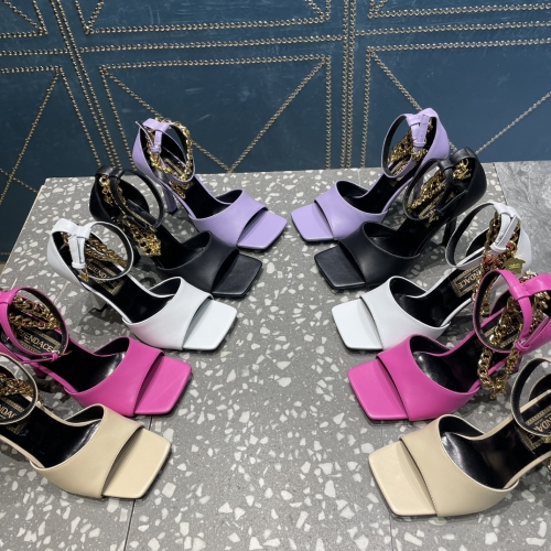 No.63115    Versace  size 35-42  10.5cm  High heeled sandals