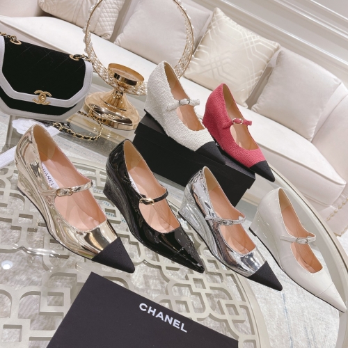 No.63121     CHANEL size 34-41  2023 PRE SPRING BEAUTIFUL SLOPE TRACK SHOES