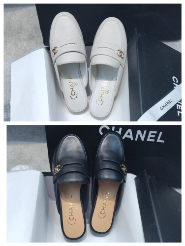 No.63314   CHANEL  size 35-41  Official website runway style sheepskin half slippers