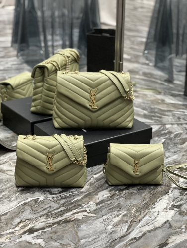 No.55168   467072   20cm   494699 25cm   487216 32cm Loulou  Avocado green with gold buckle Imported Italian original calf leather