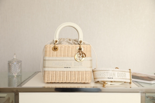 No.55260    24*20*11cm LADY DIOR, meticulously woven from wicker by hand