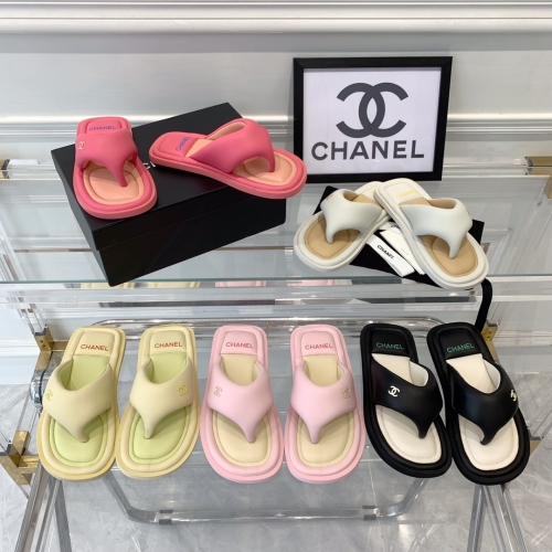 No.63517  size 35-40  Chanel bread slippers with sheepskin upper